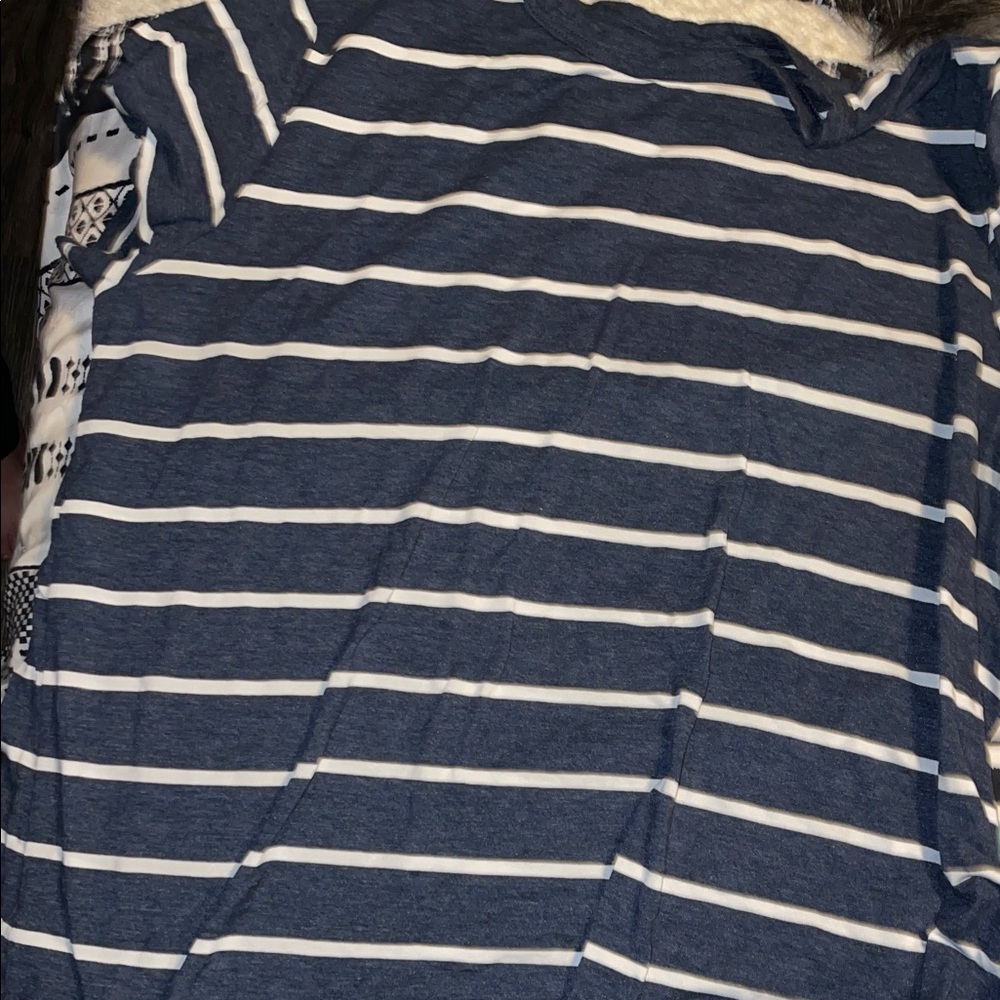 Time and Tru Blue and White Striped Short Sleeve Tee